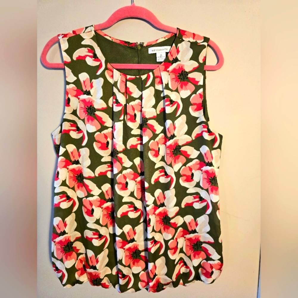 Luz Claiborne Sleeveless Front Pleated Blouse